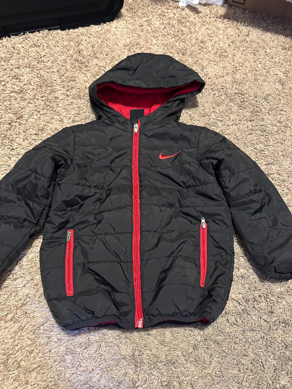 Nike Baby Boy Puffer Jacket 4(XS)